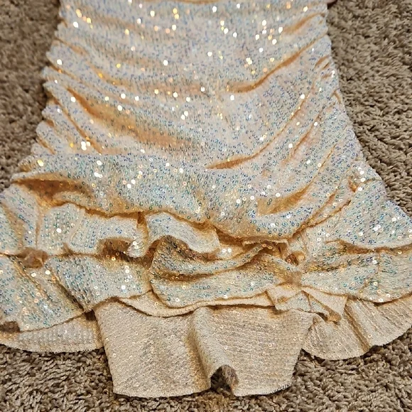 Lucy In The Sky Sequin Ruched Bodycon Dress - Picture 12 of 12